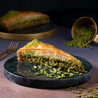 Gaziantep Kocak Carrot Slice Baklava